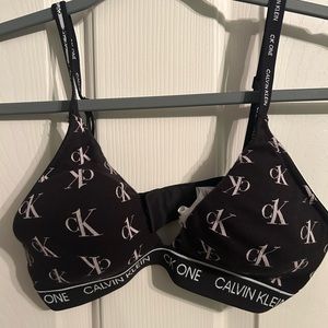 Calvin Klein black and white bra size xs.